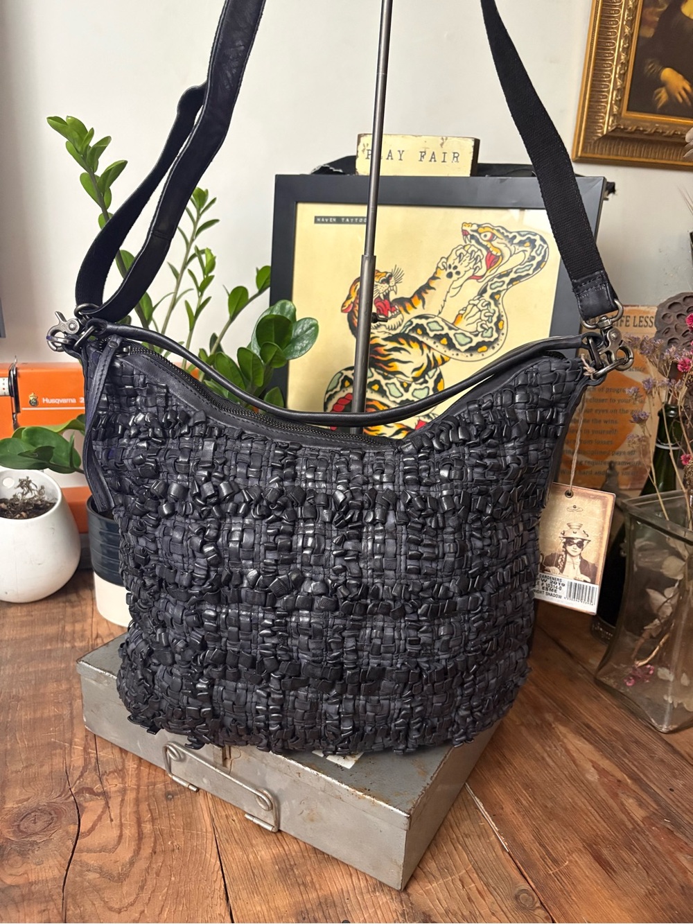 Esme | Nightshadow - Aunts & Uncles - Black Shoulder Bag - Picture 3 of 10